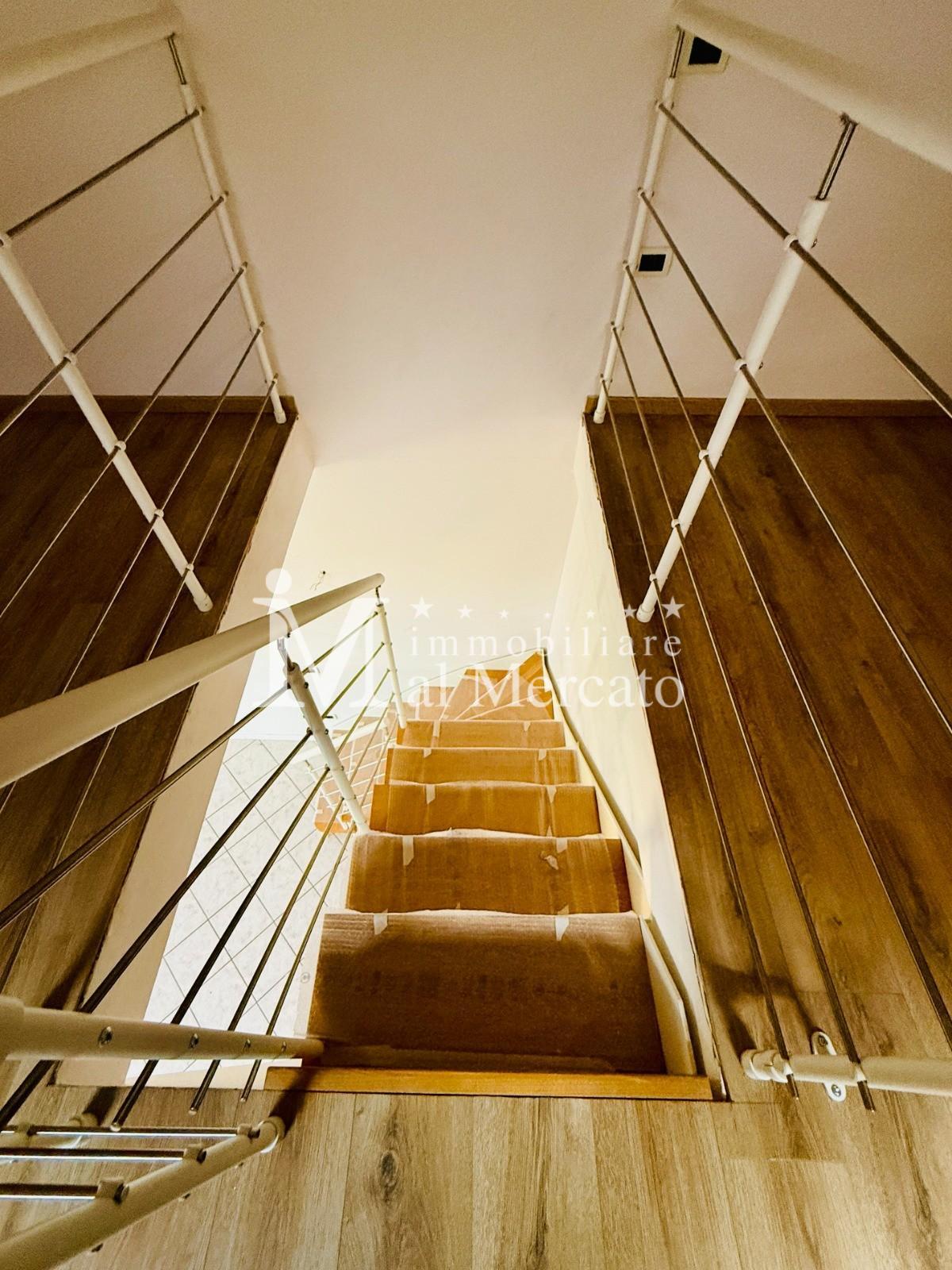 Quadrilocale ristrutturato, Porcari centro