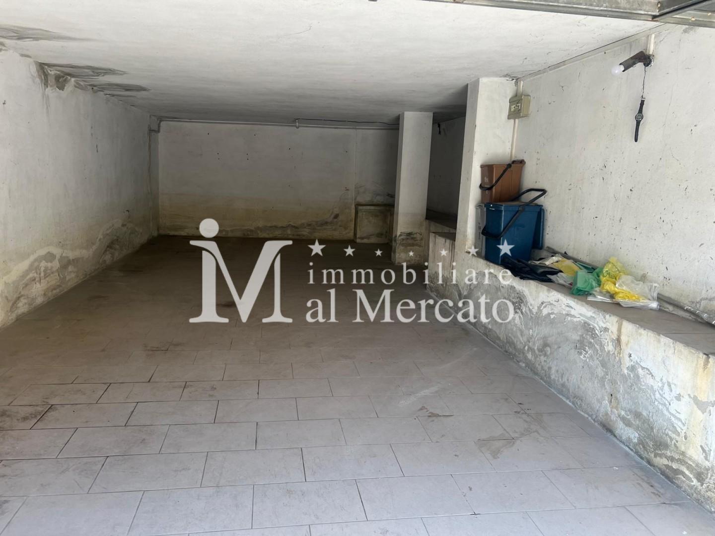 Trilocale con giardino, Massarosa piano del quercione