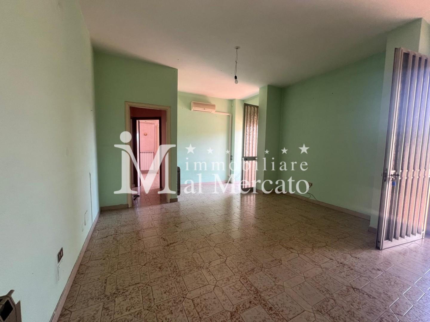 Trilocale con giardino, Massarosa piano del quercione