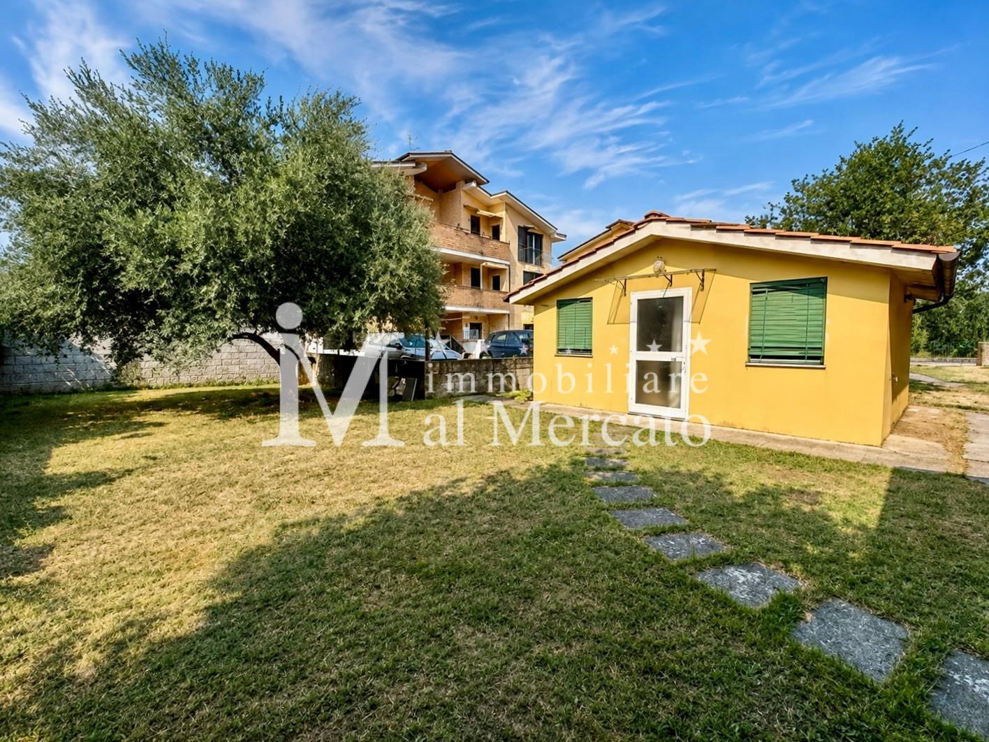 Casa indipendente con giardino, Lucca picciorana