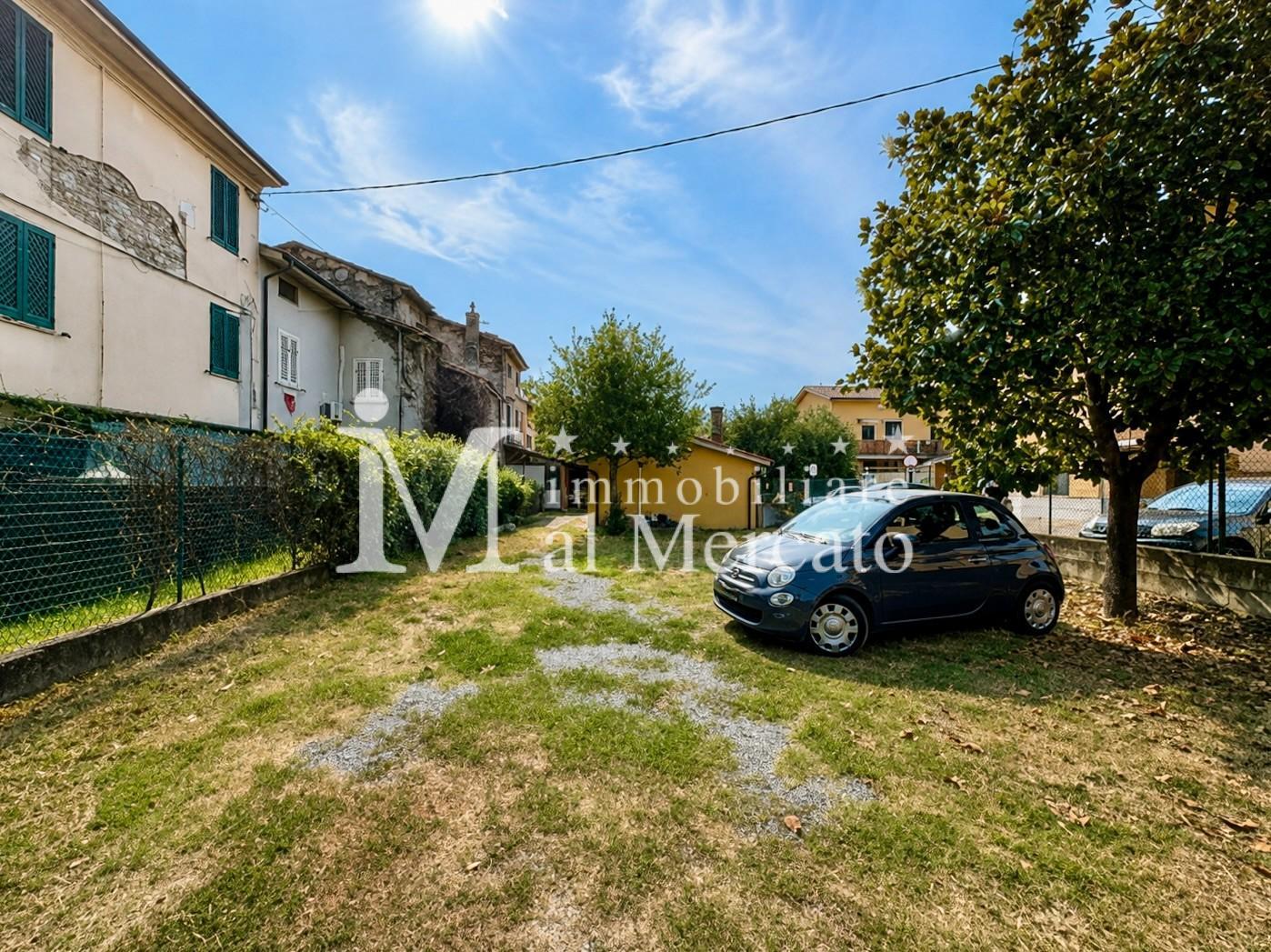 Casa indipendente con giardino, Lucca picciorana