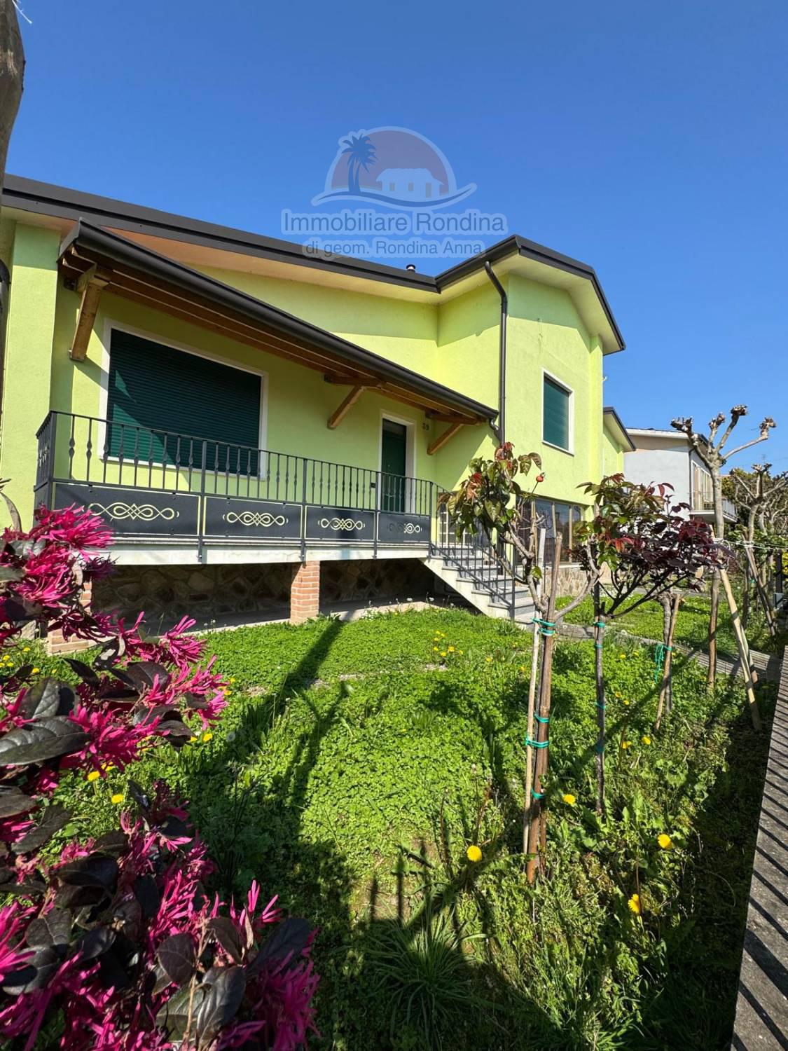 Villa con giardino a Polesella