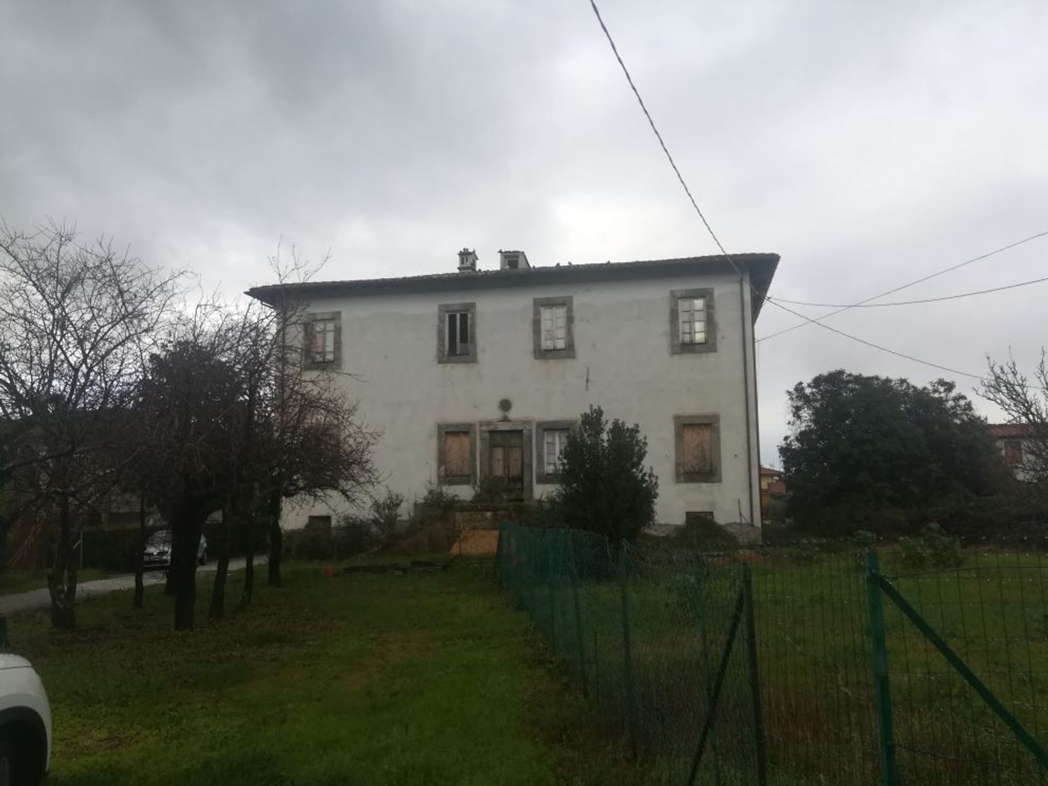 Villa da ristrutturare, Capannori pieve di compito