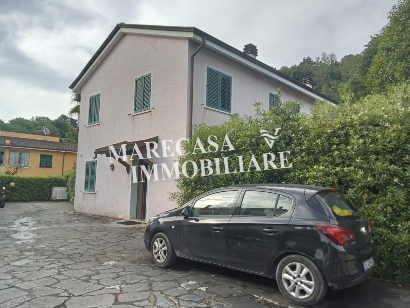 Villa Bifamiliare in vendita, Ameglia bivio