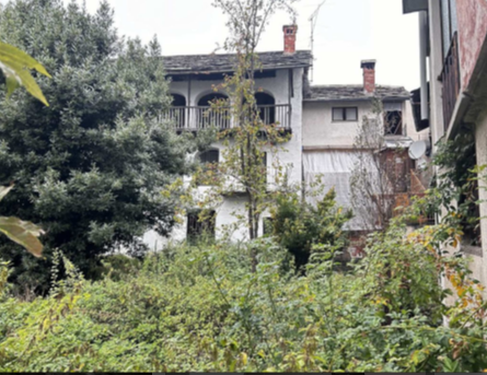 Casa indipendente in vendita a Valchiusa