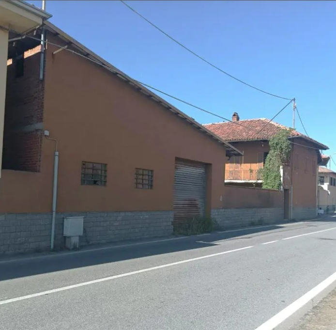 Casa indipendente da ristrutturare a Caluso