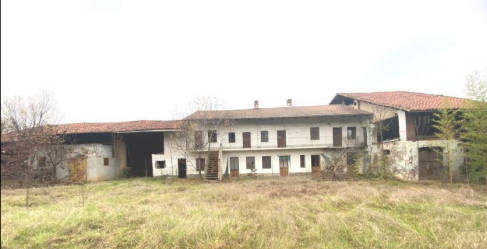 Casa indipendente da ristrutturare a Piscina