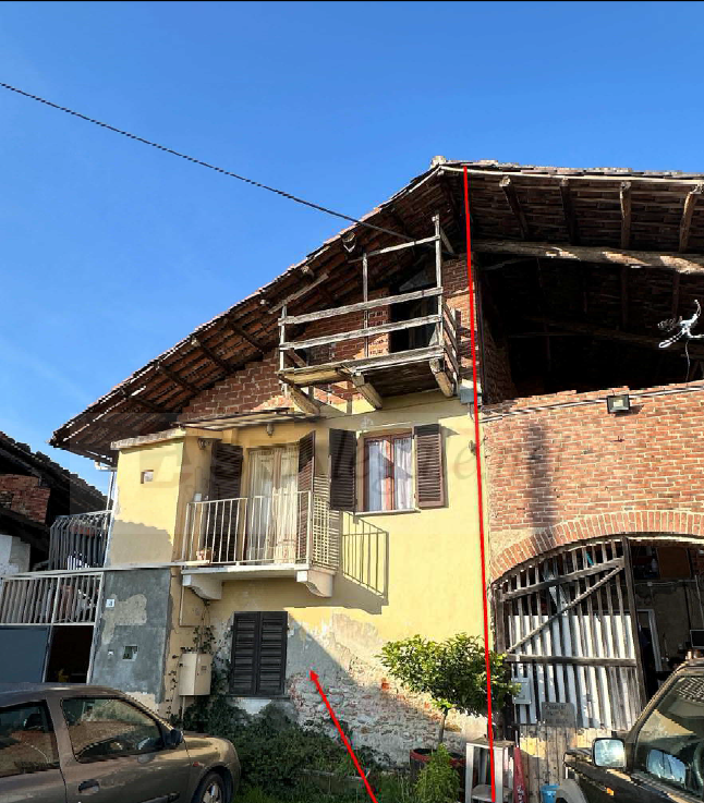 Casa indipendente da ristrutturare a Rocca Canavese