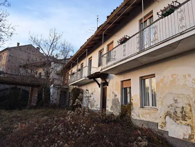 Casa indipendente da ristrutturare a Brozolo