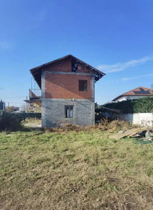 Casa vacanza 3 Locali da ristrutturare a Leini