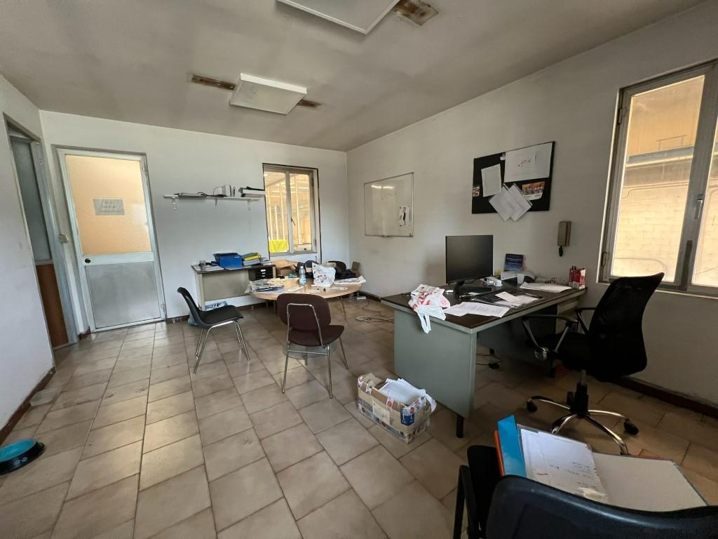 Capannone in vendita a La Loggia