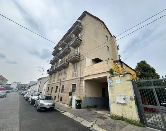 Trilocale da ristrutturare a Torino