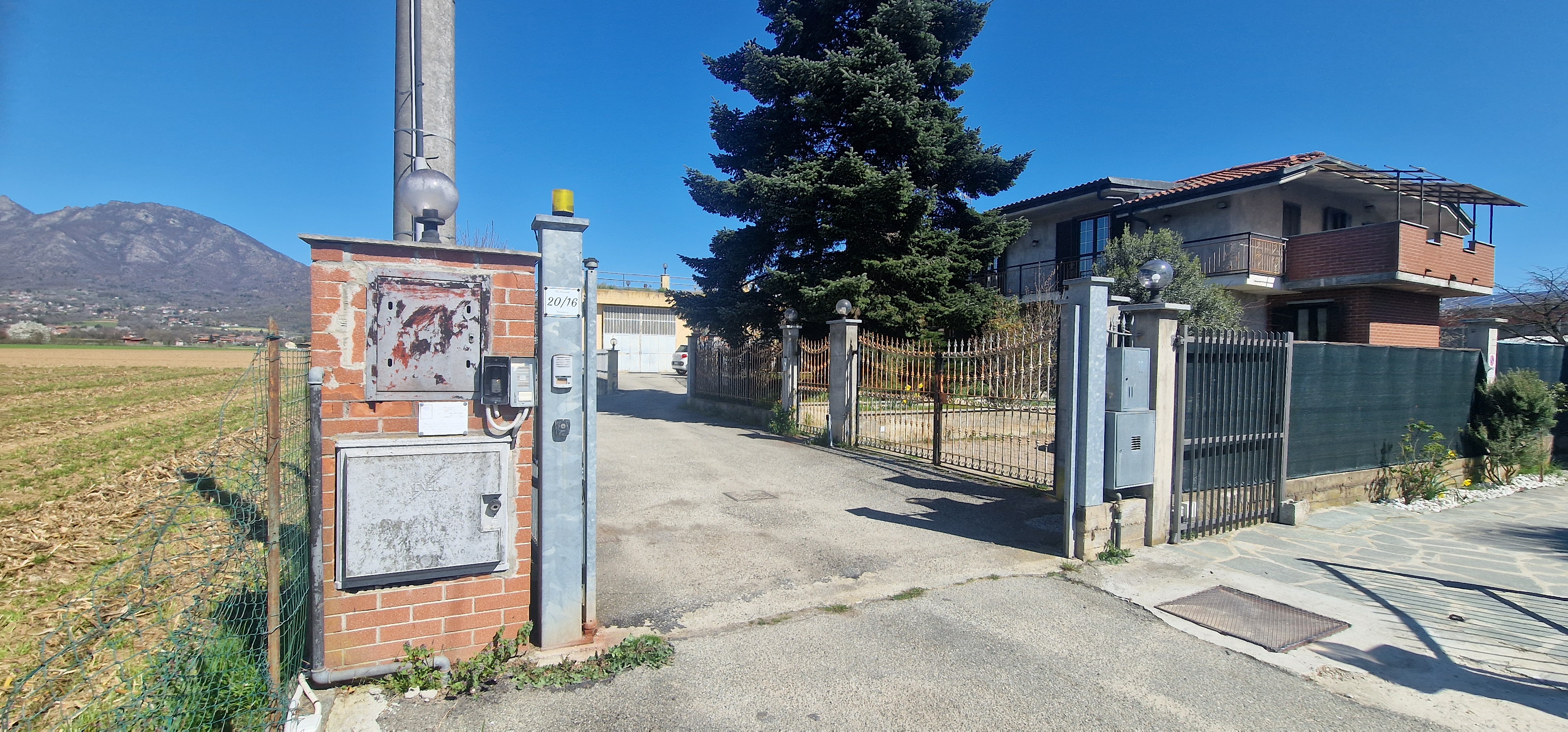 Villa in vendita a Frossasco