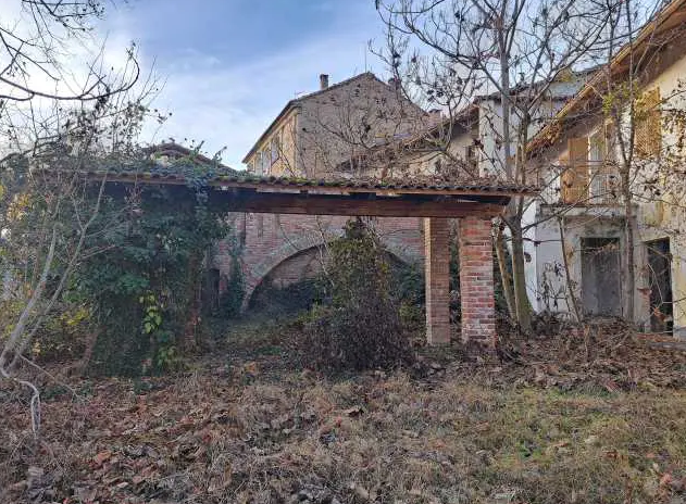 Casa indipendente da ristrutturare a Brozolo
