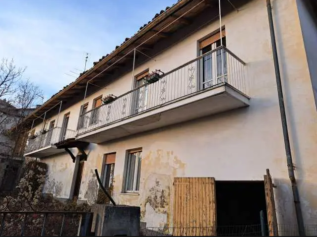 Casa indipendente da ristrutturare a Brozolo