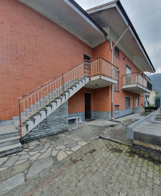 Quadrilocale da ristrutturare a Condove