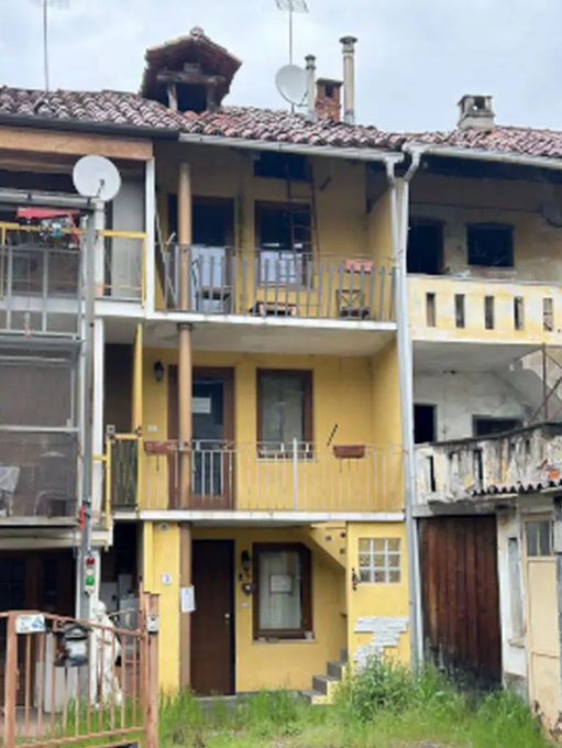 Casa indipendente da ristrutturare a Castellamonte