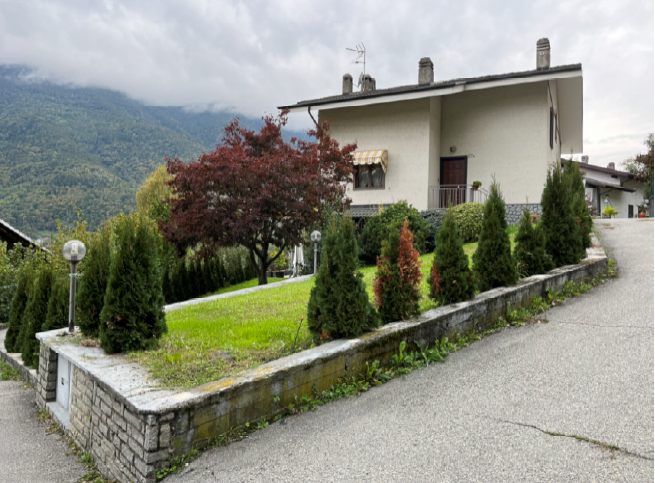 Casa indipendente in vendita a Pinasca