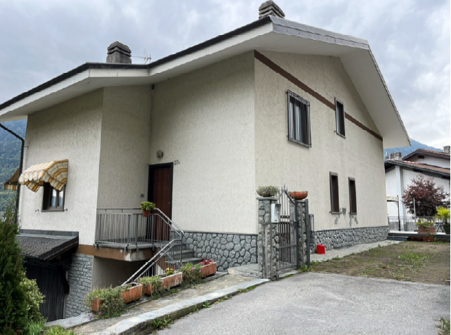 Casa indipendente in vendita a Pinasca