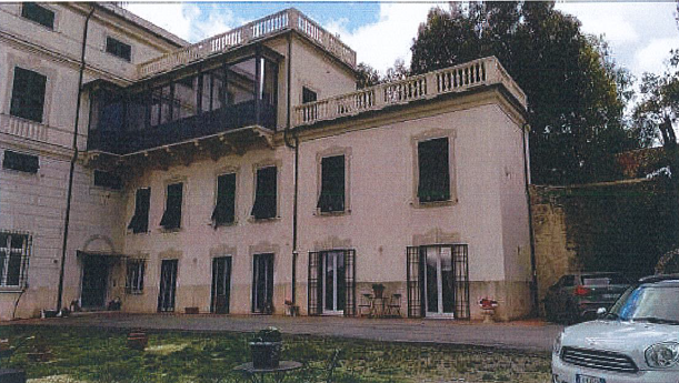 Villa da ristrutturare a Genova