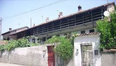 Casa indipendente in vendita a Azeglio