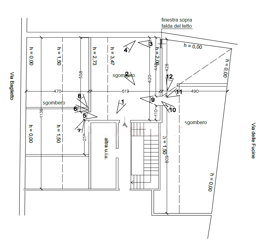 Attico da ristrutturare a Savona