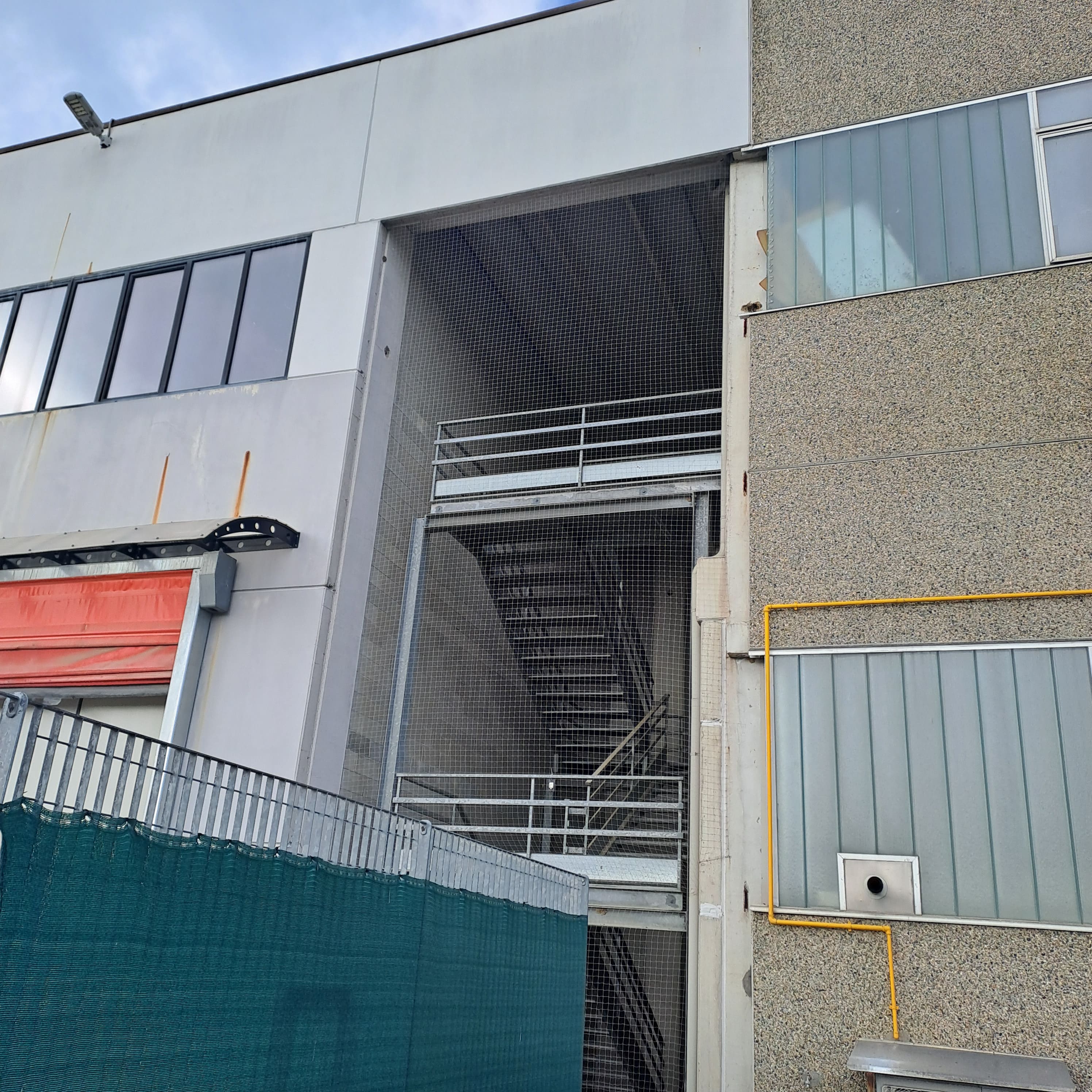 Capannone in vendita a Rosta