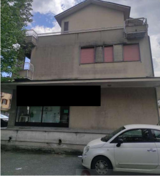 Negozio in vendita a Ivrea