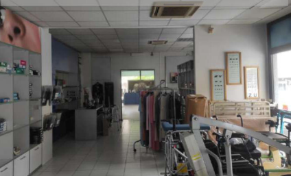 Negozio in vendita a Ivrea