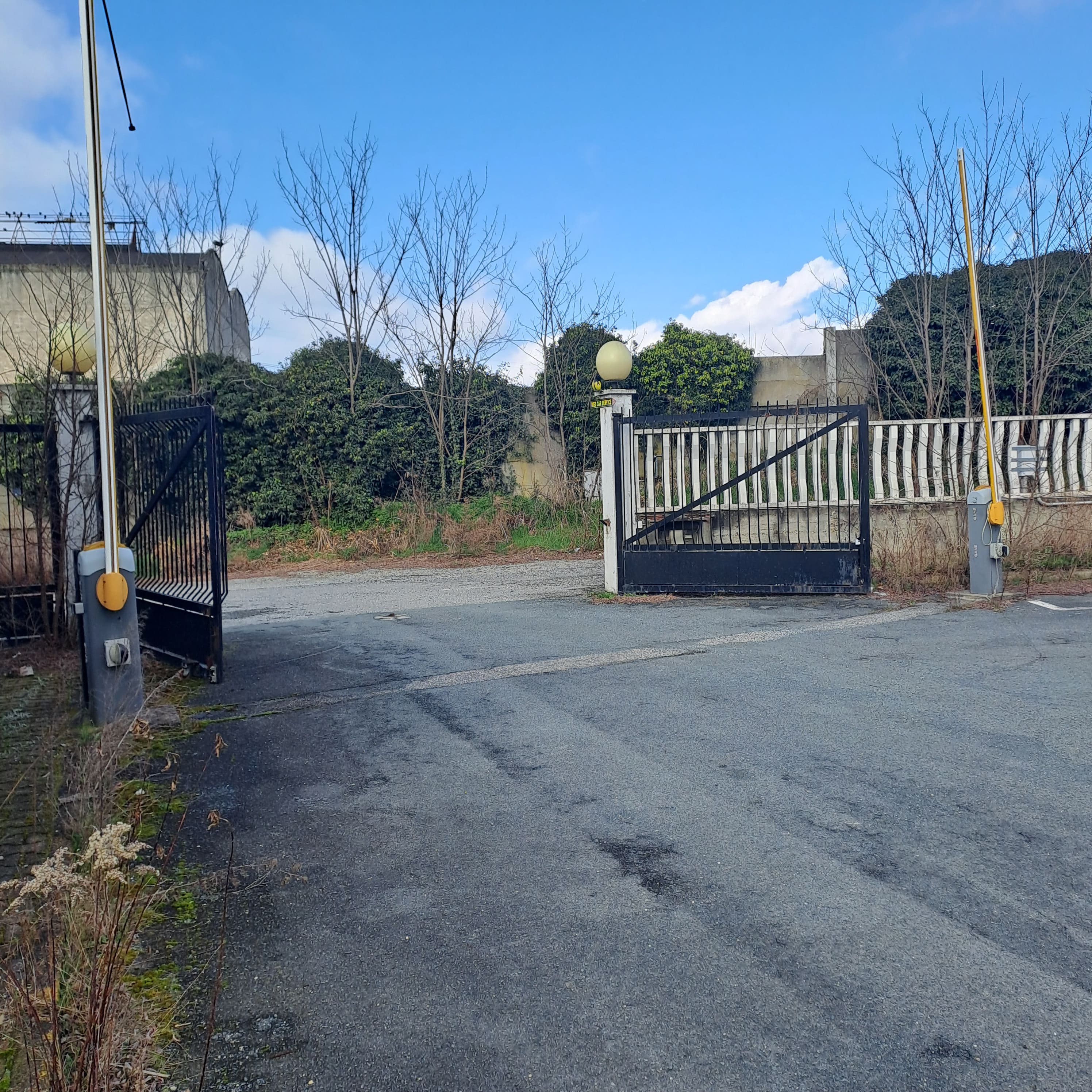 Capannone in vendita a Rosta