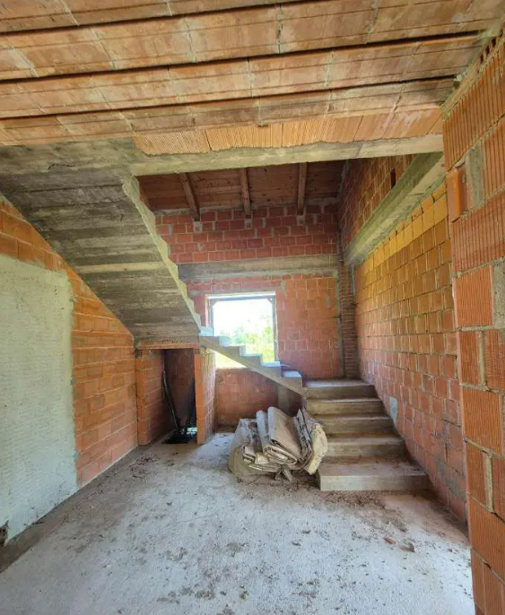 Villa nuova a Rivarolo Canavese