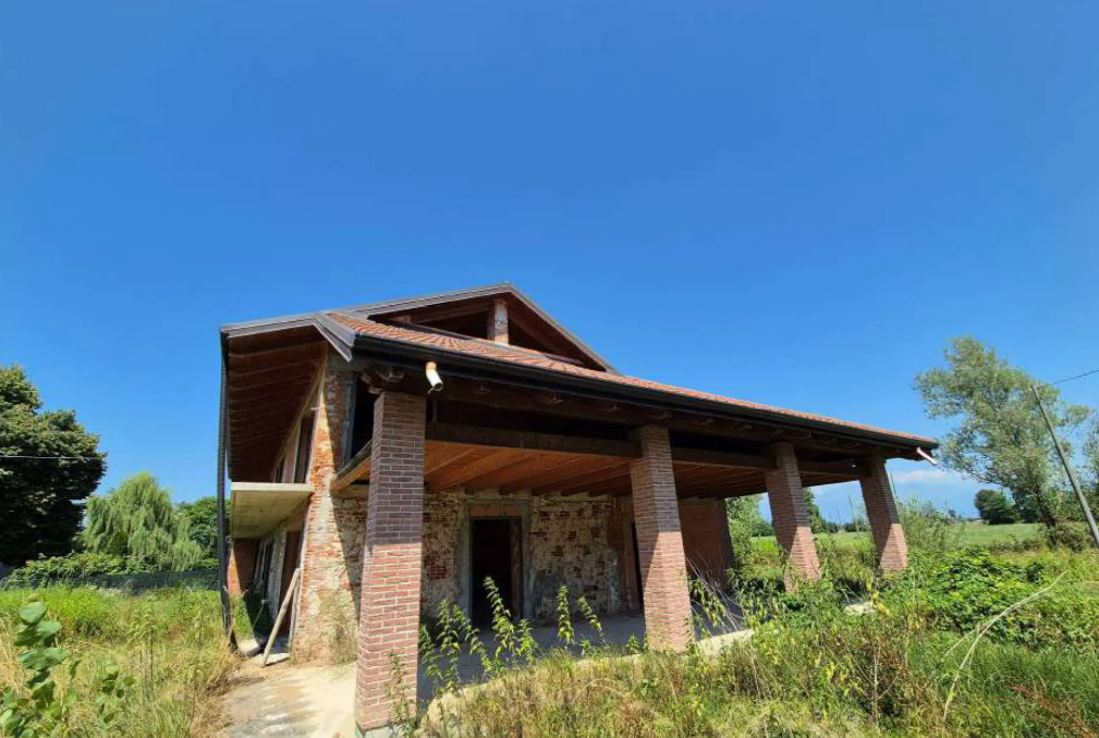 Villa nuova a Rivarolo Canavese