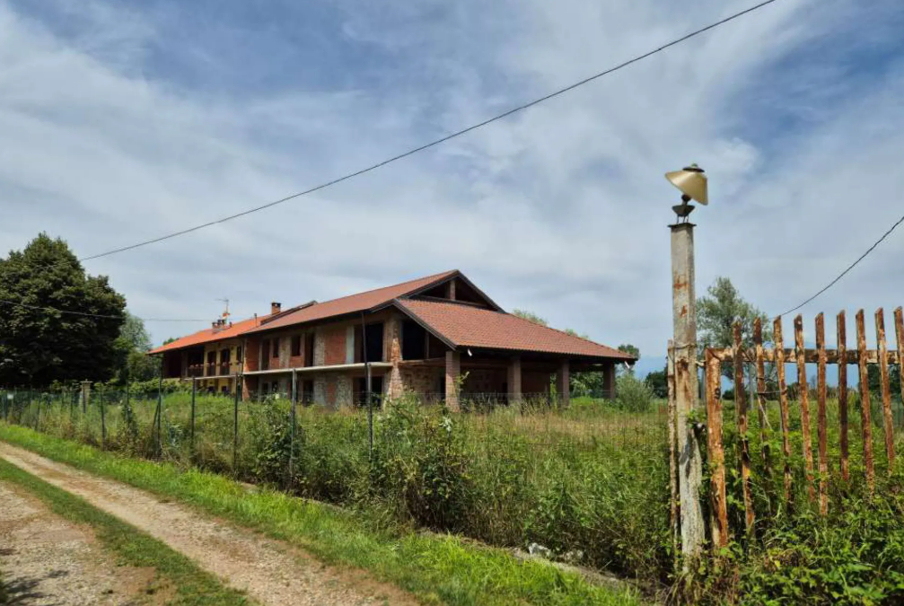 Villa nuova a Rivarolo Canavese