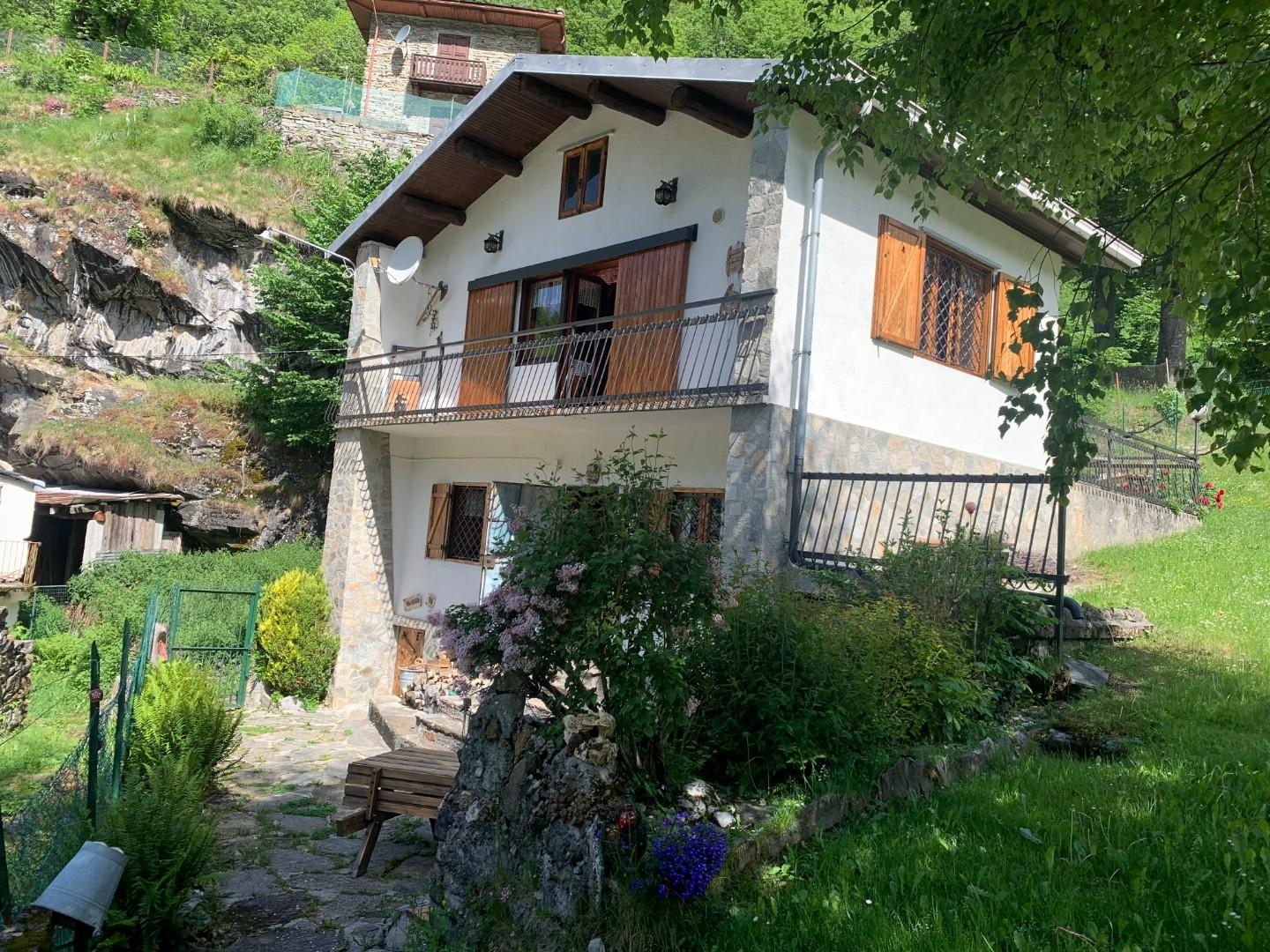 Casa indipendente con giardino, Usseglio margone