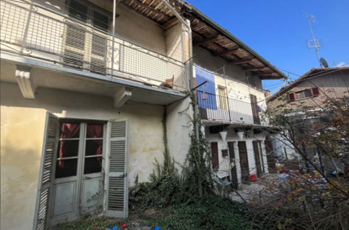 Casa indipendente da ristrutturare a Monteu da Po