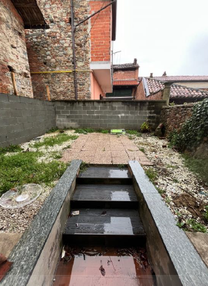Stabile/Palazzo in vendita a Torre Canavese