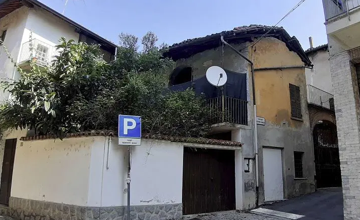 Stabile/Palazzo in vendita a Strambino