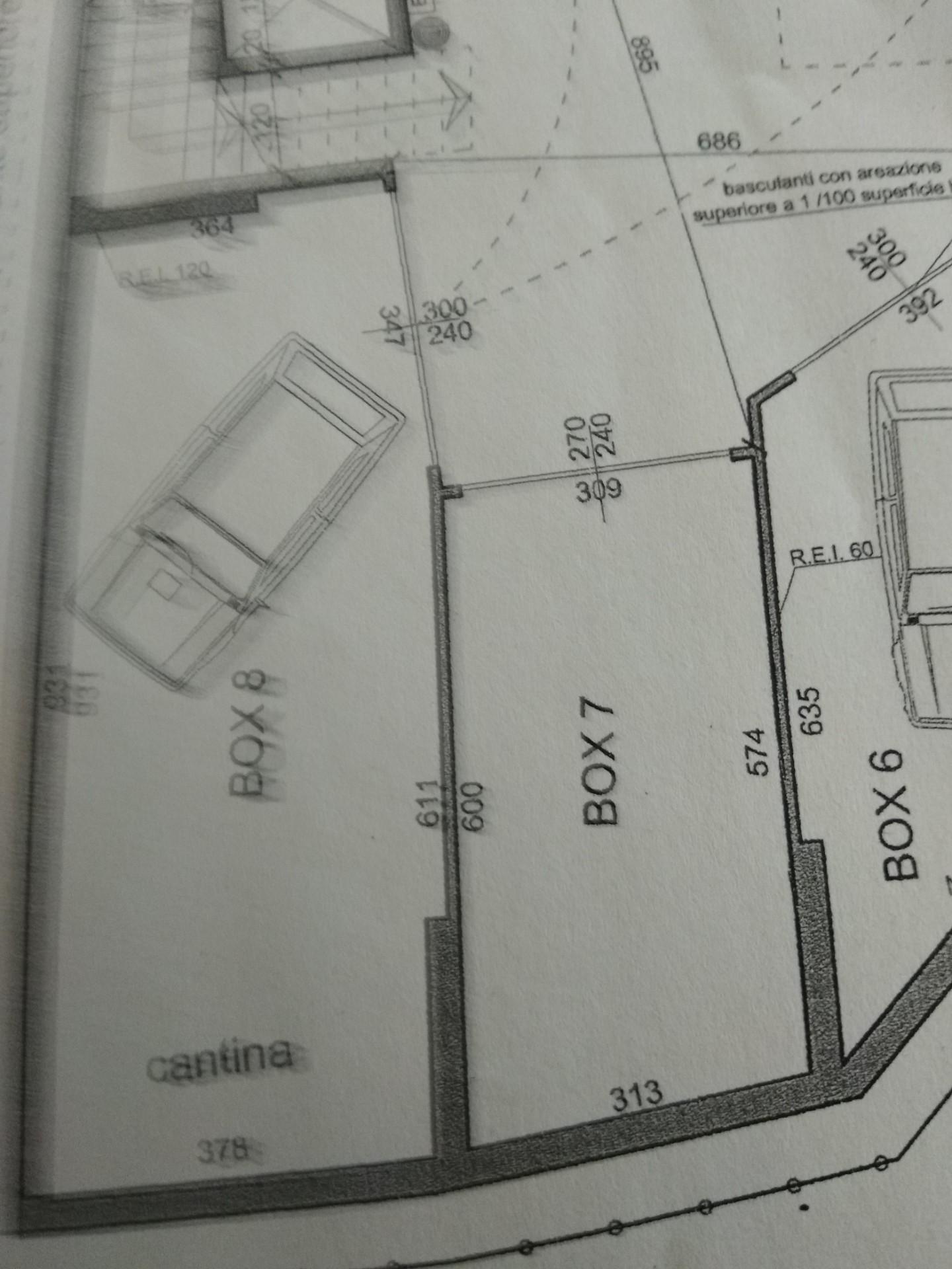 Box/Garage 18mq in vendita a Cirič