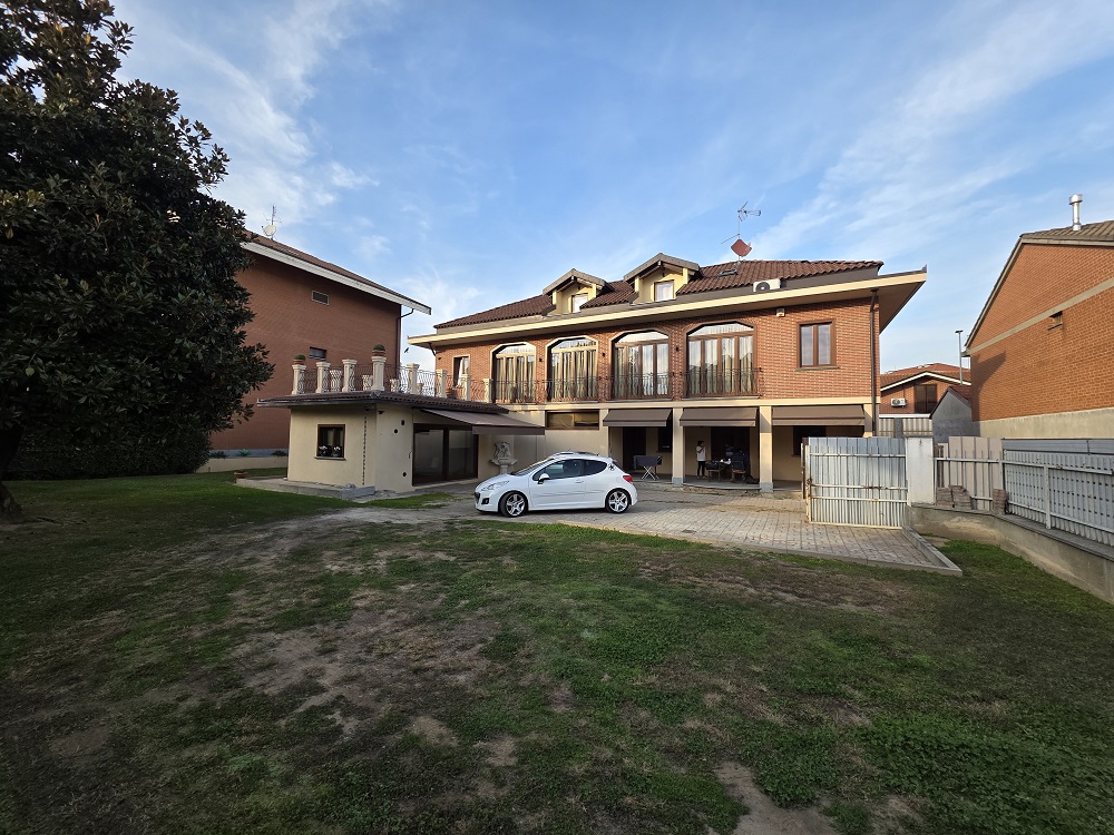 Villa in vendita a Nichelino