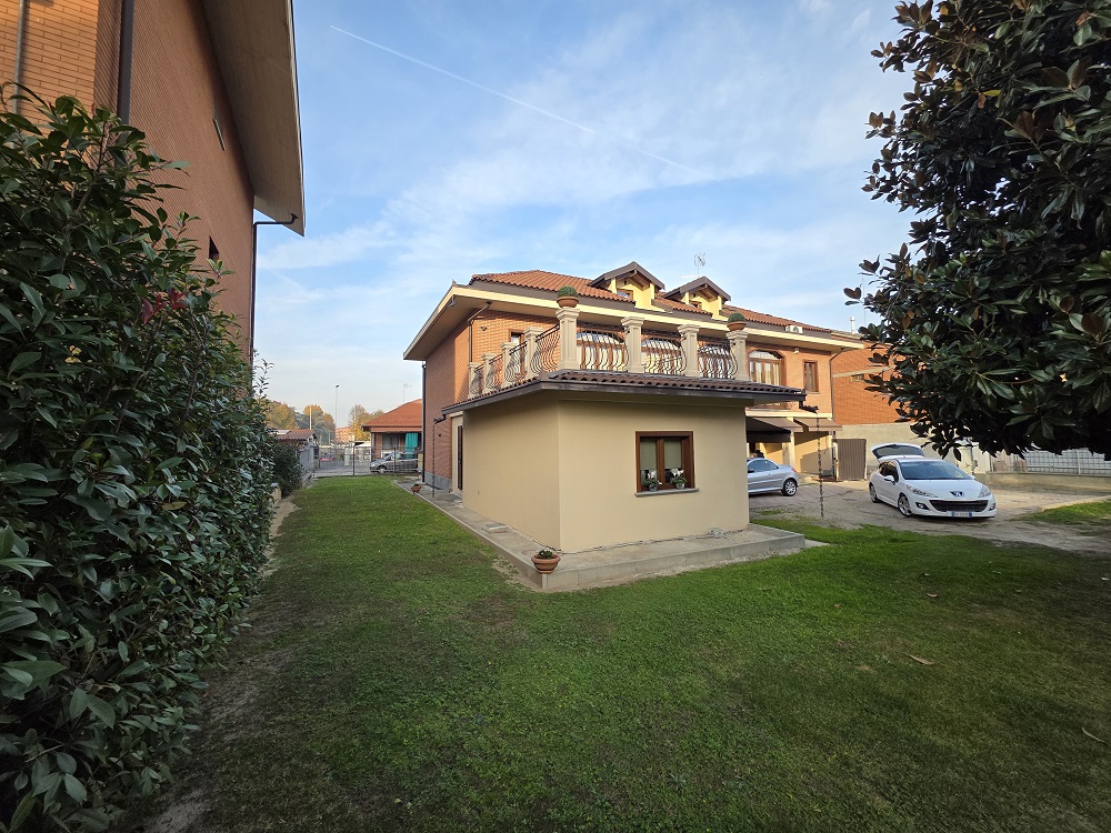 Villa in vendita a Nichelino