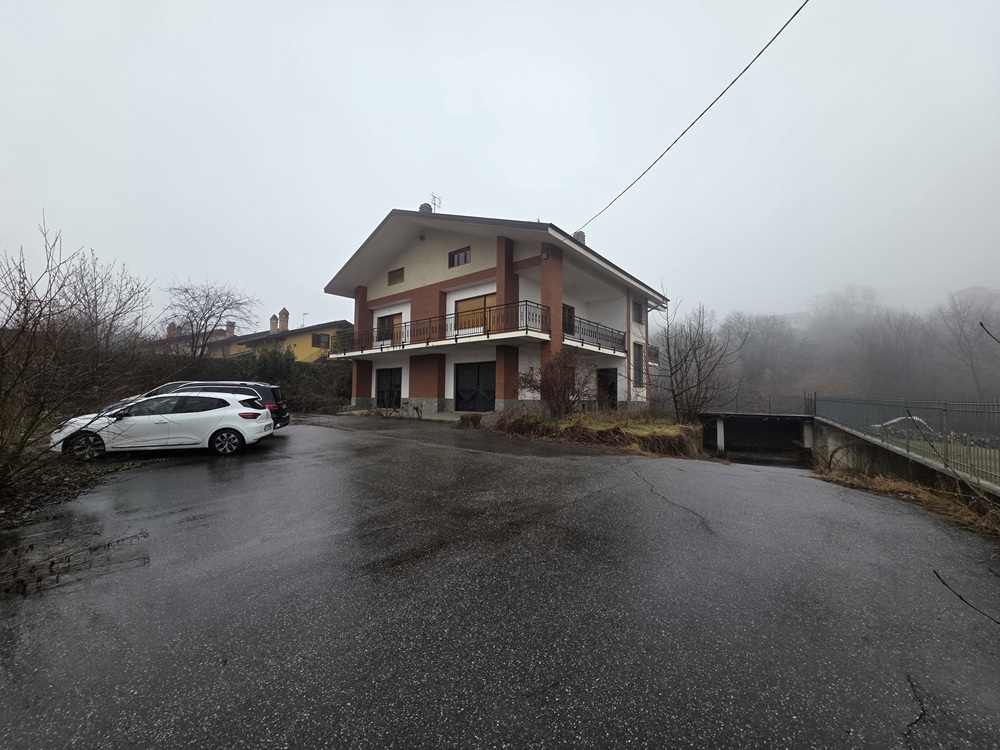 Casa indipendente in vendita a Giaveno