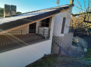 Villa in vendita a Sciolze