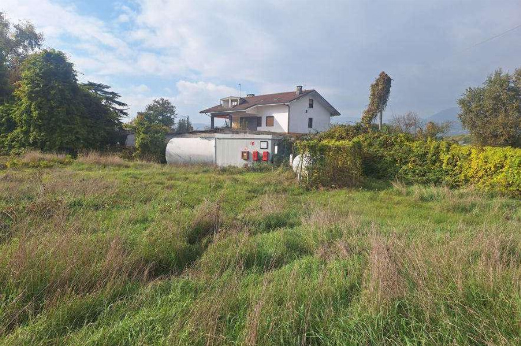 Attivit� commerciale in vendita a Frossasco