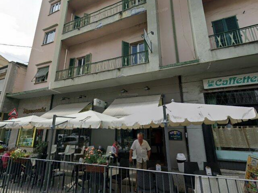 Negozio in vendita a Cuorgn�