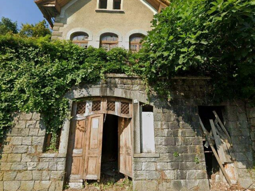 Villa da ristrutturare a Lanzo Torinese