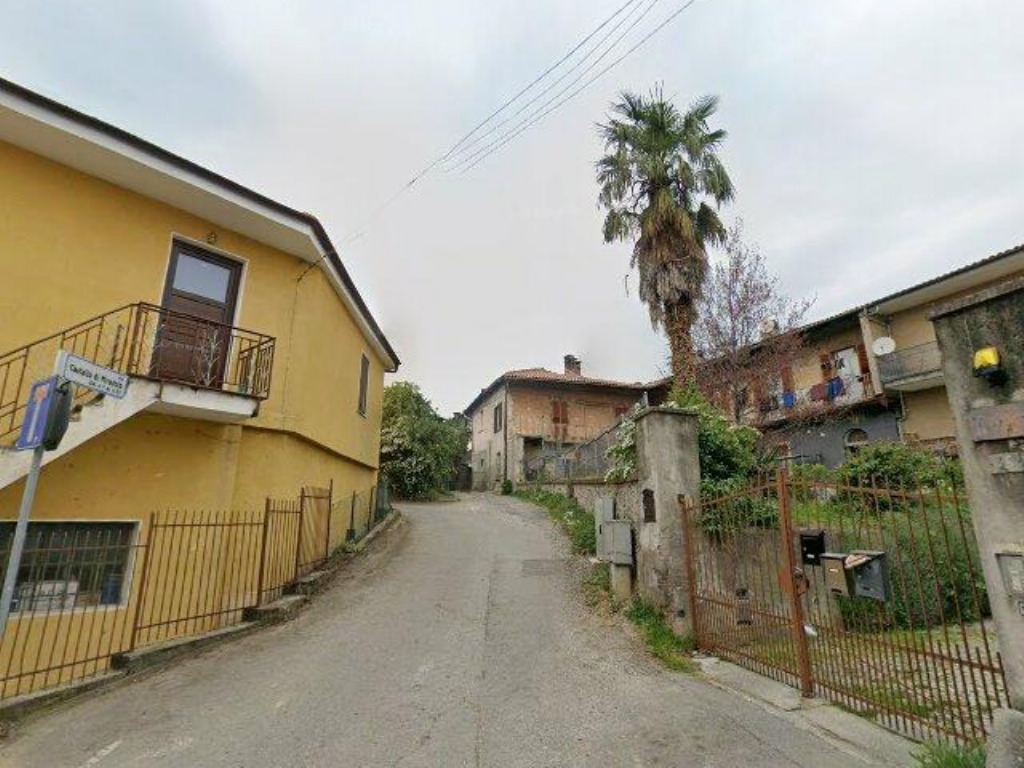 Rustico da ristrutturare a San Secondo di Pinerolo