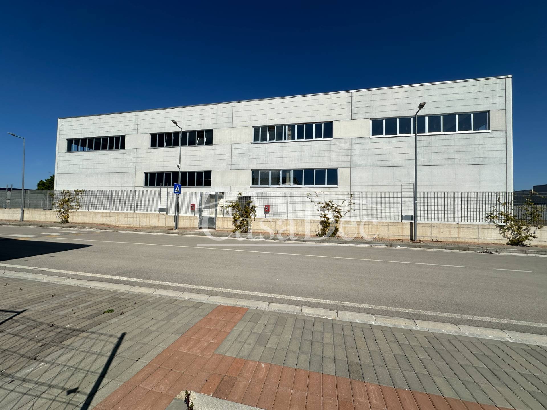 Locale commerciale in affitto a San Marcellino