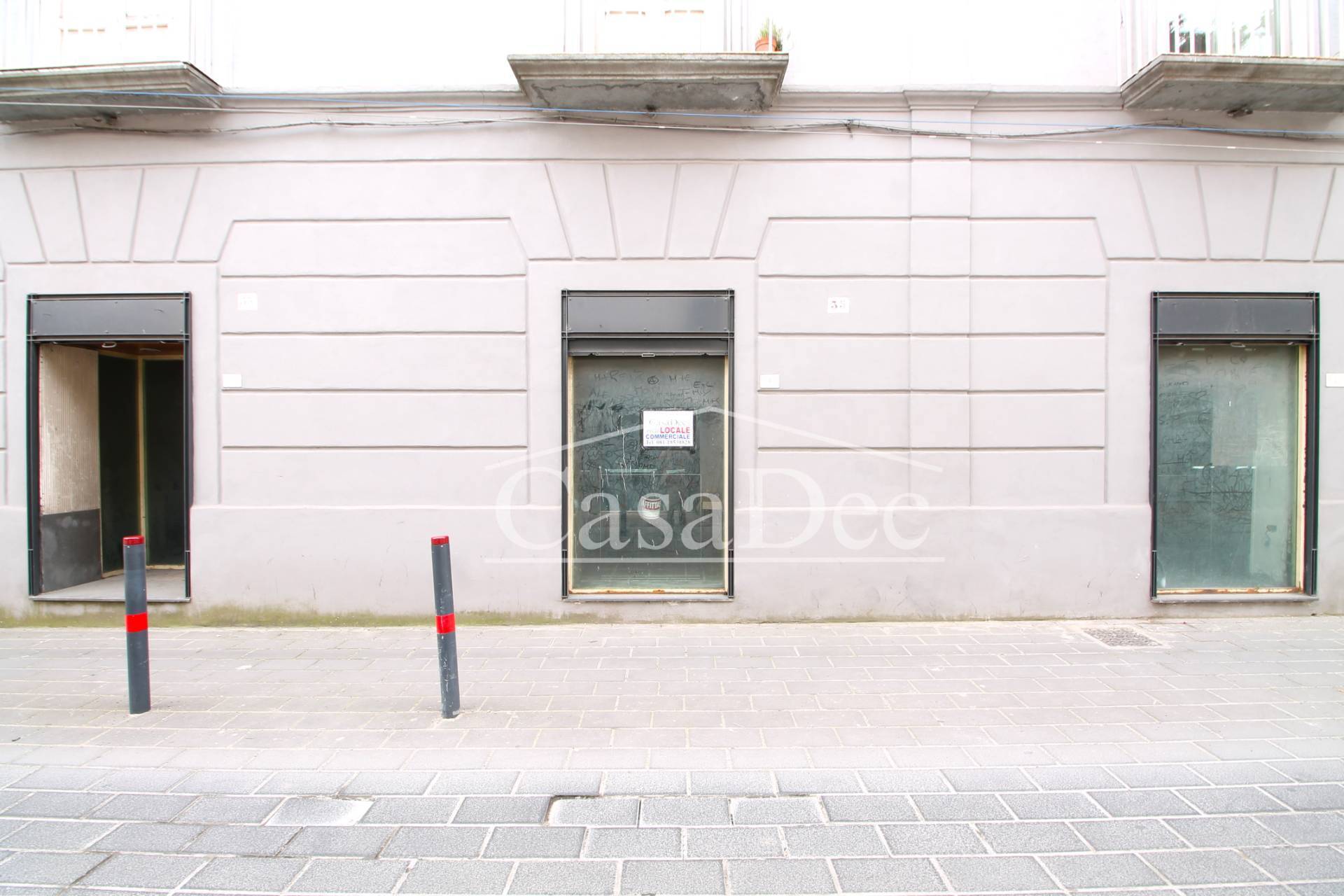 Locale commerciale in affitto a Trentola-Ducenta