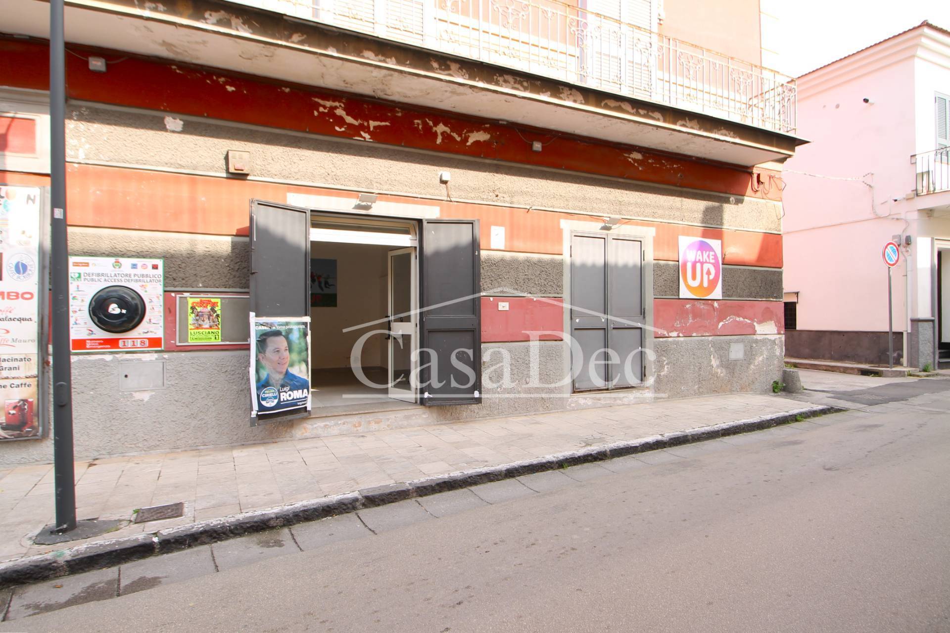 Locale commerciale in affitto a Trentola-Ducenta