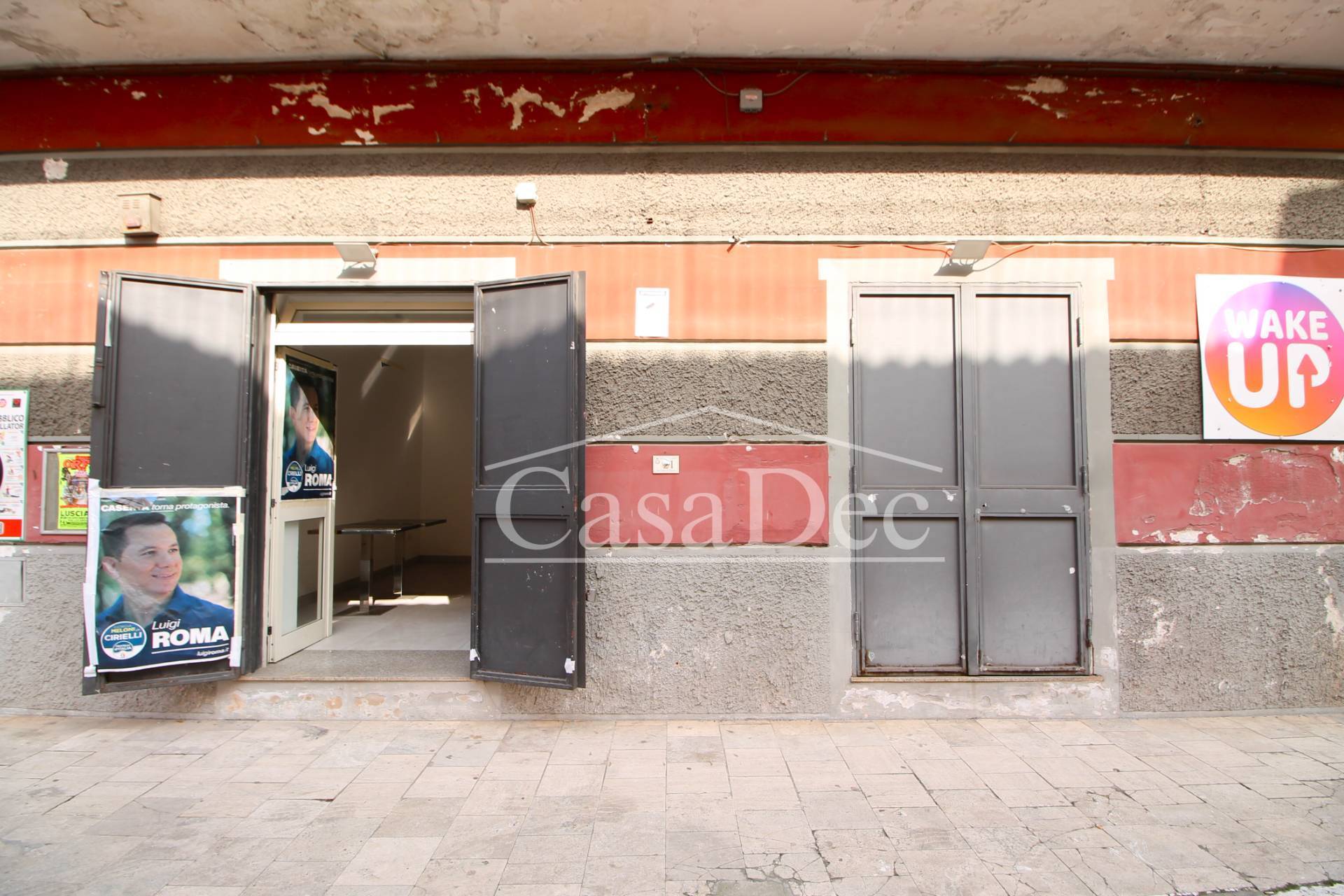 Locale commerciale in affitto a Trentola-Ducenta